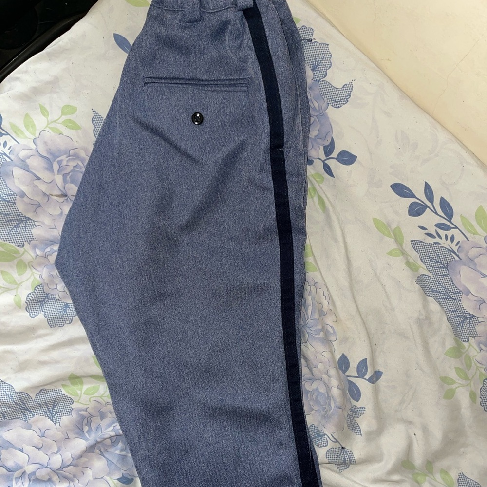 Usps Bundle 3 shirts 2 pants